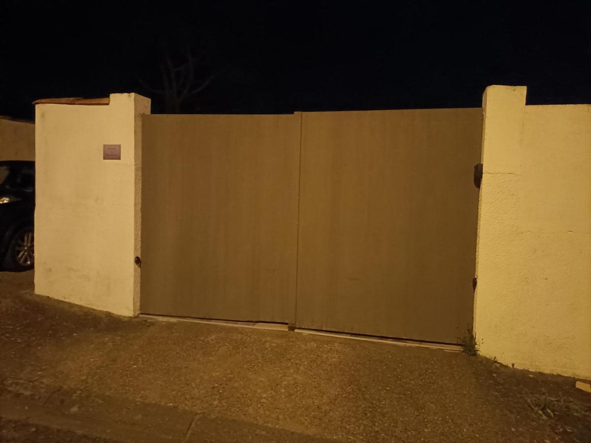 Bulle D'Evasion Bed & Breakfast Trebes Exterior photo